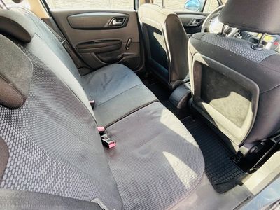 Citroën C4 1.6i 16V Plus FIA - fotografia 16