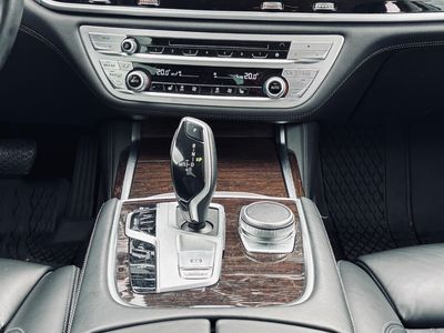 BMW Rad 7 730d mHEV xDrive A/T - fotografia 43
