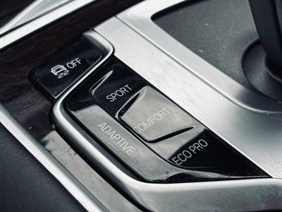 BMW Rad 7 730d mHEV xDrive A/T - fotografia 55