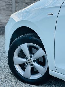 Škoda Rapid 1.2 TSI 110k Drive - fotografia 31
