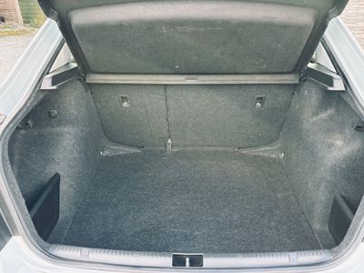 Škoda Rapid 1.2 TSI 110k Drive - fotografia 32