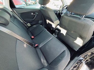 Volkswagen Polo 1.2 TSI Highline - fotografia 16
