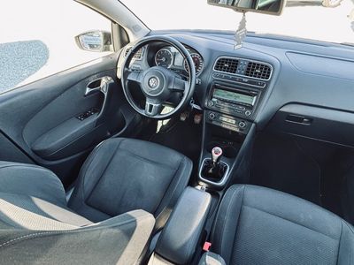 Volkswagen Polo 1.2 TSI Highline - fotografia 18