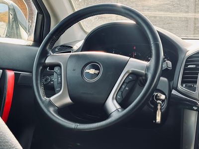 Chevrolet Captiva 2.2 D 4x4 LTZ 7m - fotografia 25