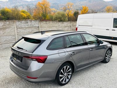 Škoda Octavia Combi 2.0 TDI SCR Style DSG - fotografia 16