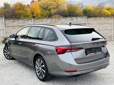 Škoda Octavia Combi 2.0 TDI SCR Style DSG - fotografia 25