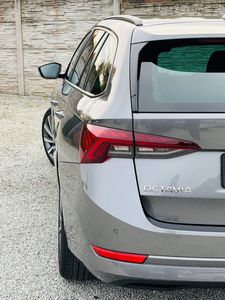 Škoda Octavia Combi 2.0 TDI SCR Style DSG - fotografia 31