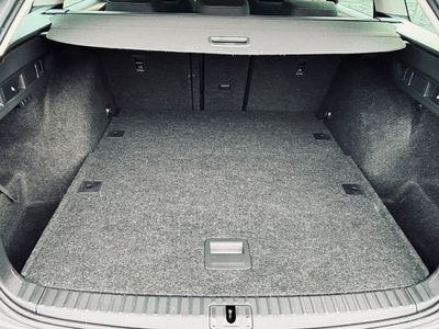 Škoda Octavia Combi 2.0 TDI SCR Style DSG - fotografia 32