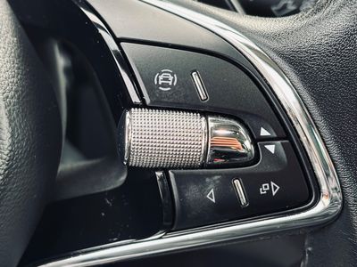 Škoda Octavia Combi 2.0 TDI SCR Style DSG - fotografia 46