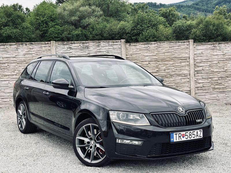 Škoda Octavia Combi 2.0 TDI DPF RS DSG